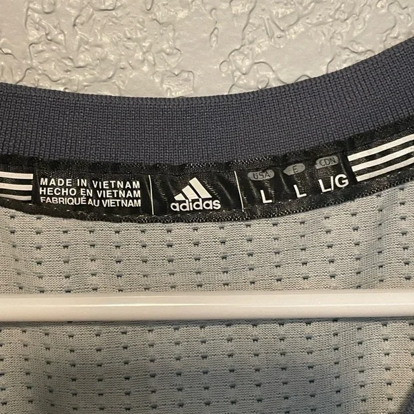 Adidas Sacramento Kings Jersey Size L - Picture 4 of 4